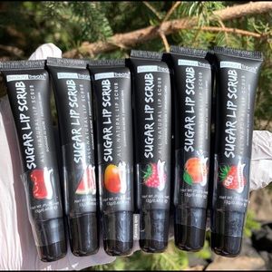 Sugar lip scrubs 🍒